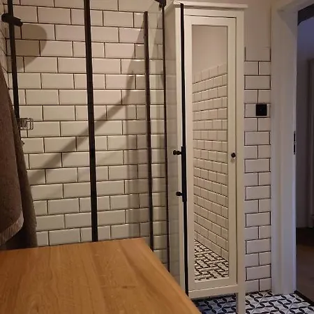 Stonehenge Apartment